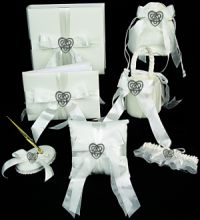 Celtic love knot theme wedding accessories